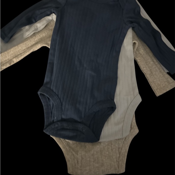 Carter's Blue and Gray Bodysuit Set for Everyday Comfort - Picture 3 of 3